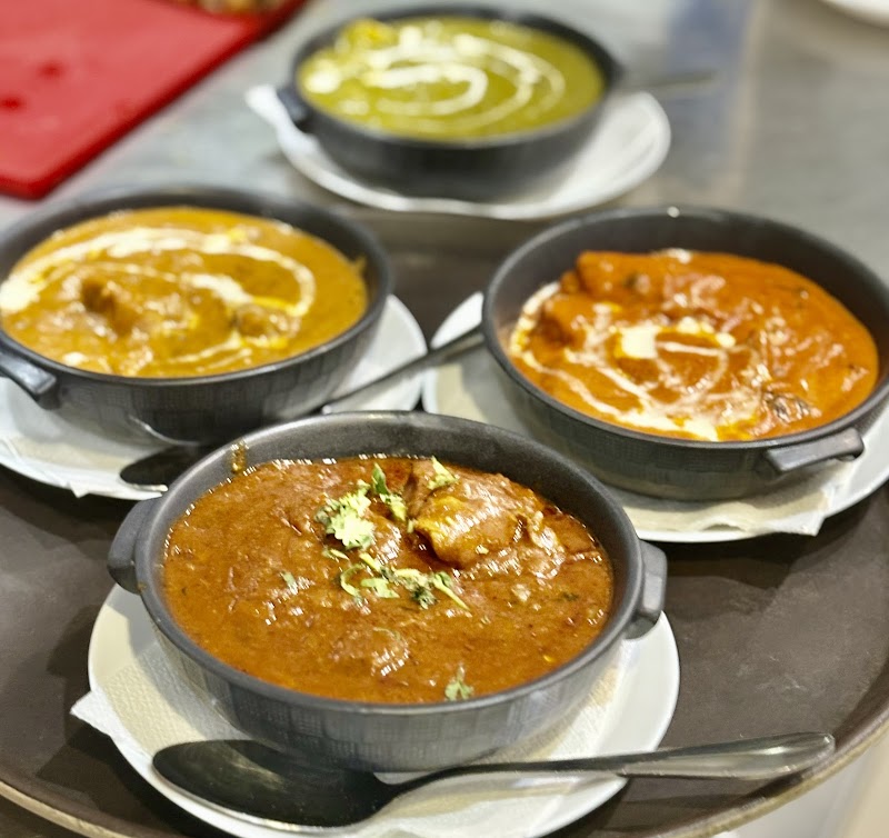 AURA CURRY HOUSE AND CAFE - Indian Cuisine Restaurant photo 3