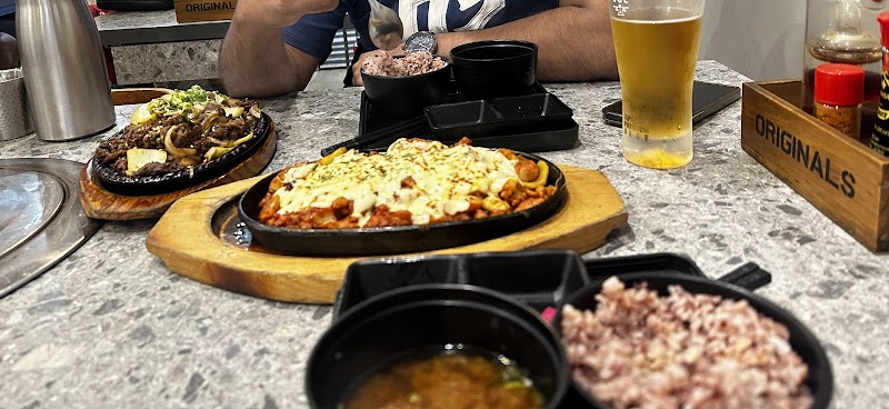 Tokyo Maki - Melbourne — halal Japanese restaurant in Melbourne
