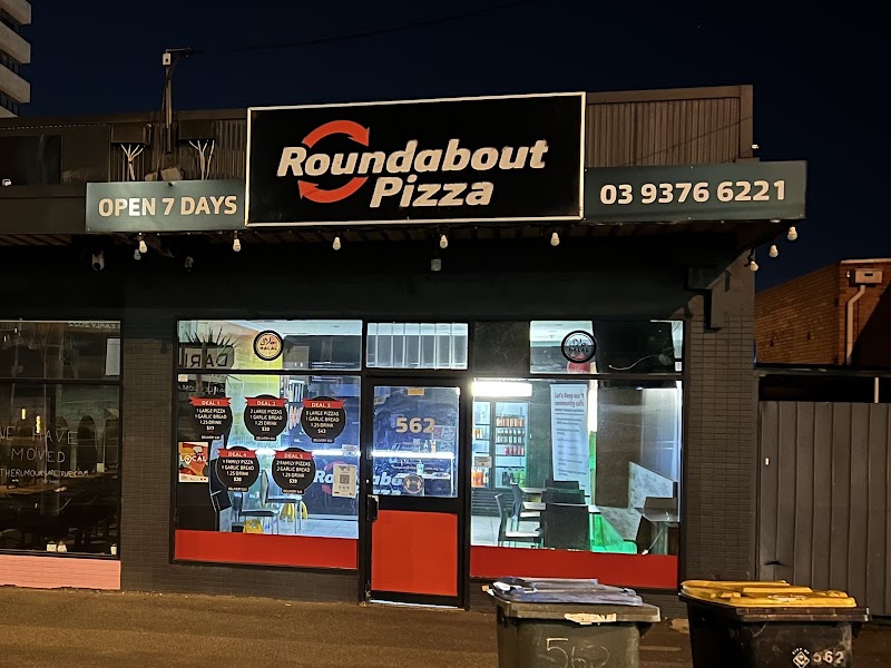 Roundabout Pizza photo 4