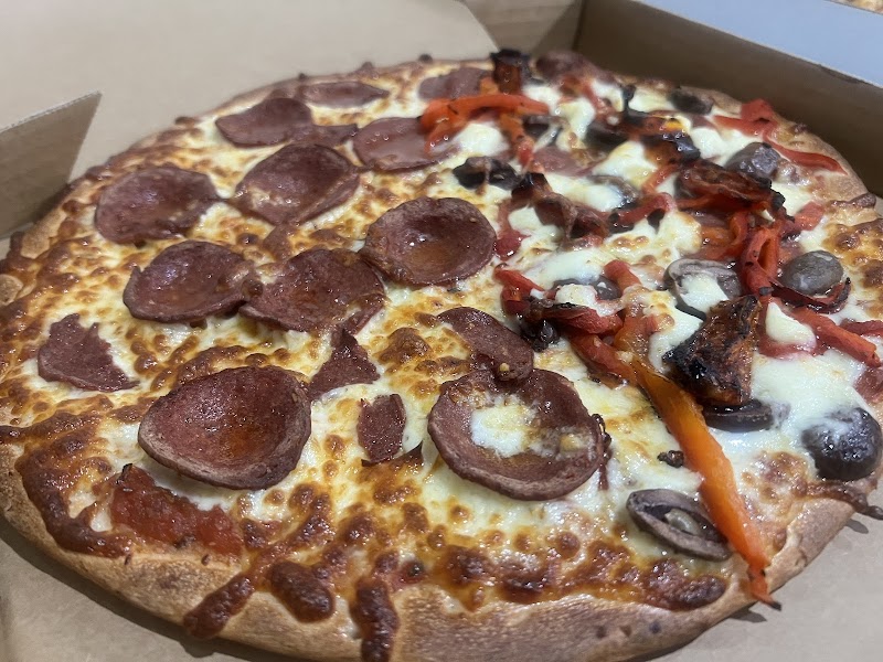 Mahoneys Pizza photo 1