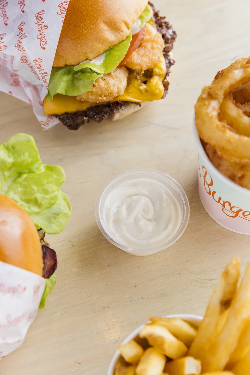 Betty's Burgers photo 3