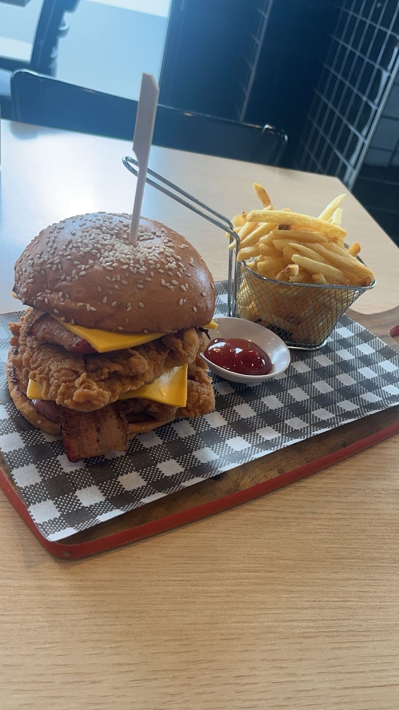 Pizza Masters — halal Pizza restaurant in Melton West