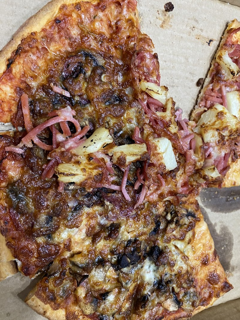 Paramount Pizza photo 3