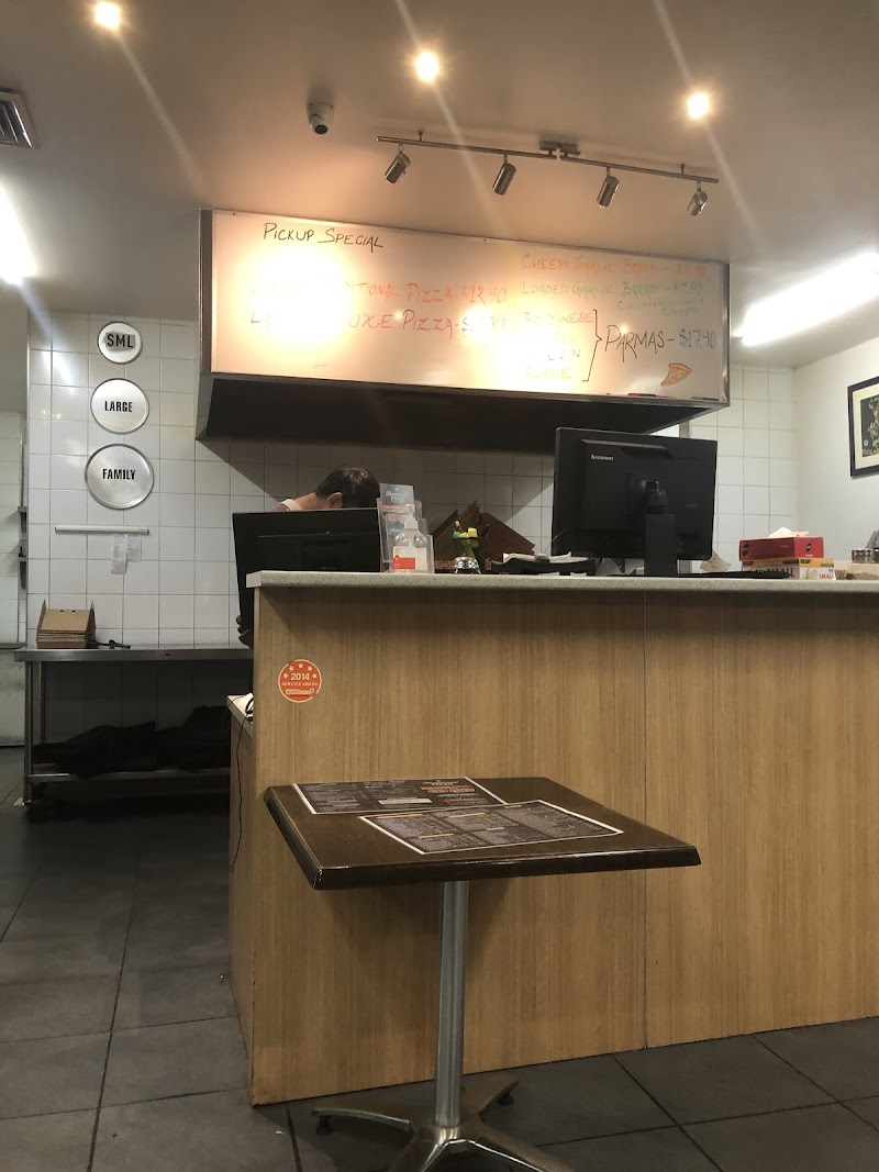 Paramount Pizza photo 5