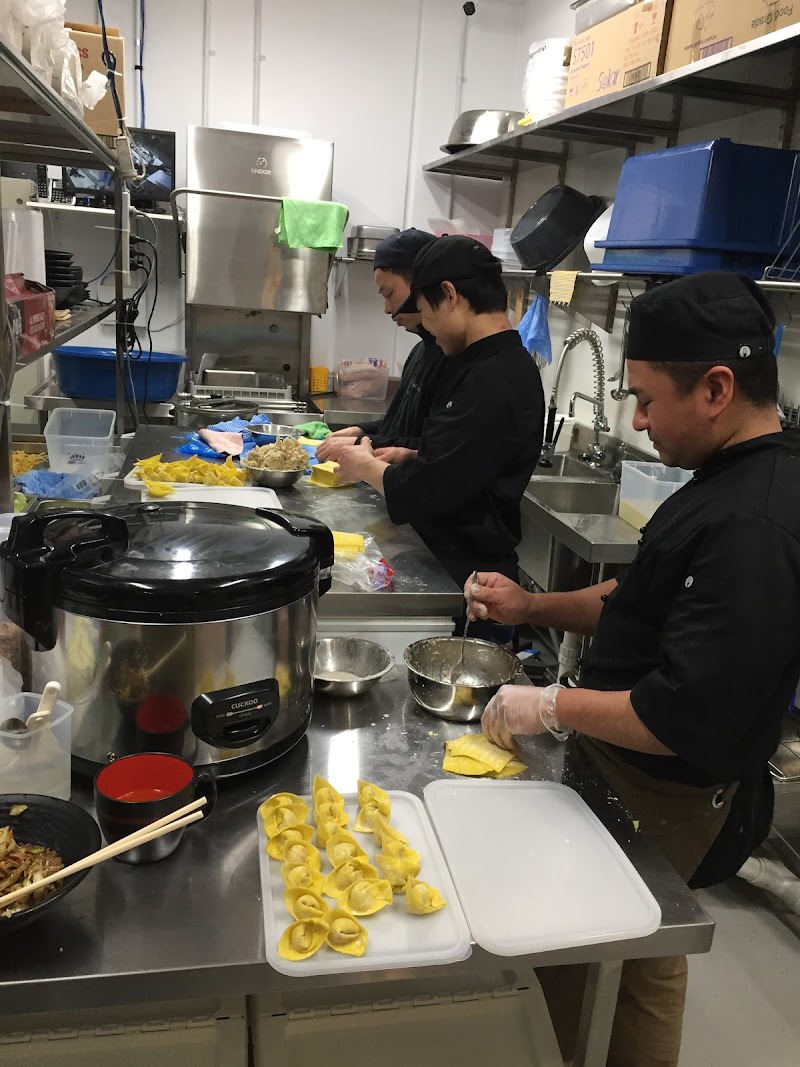 Yoshi Noodle & Sushi — halal Japanese restaurant in Keysborough