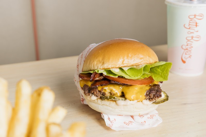 Betty's Burgers photo 3