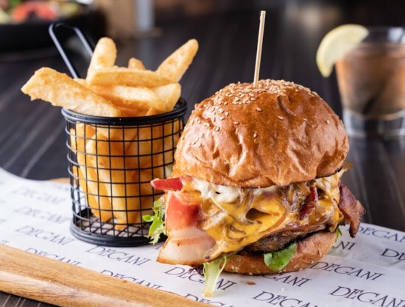 Degani Craigieburn – Woodfired Pizza, Café & Restaurant — halal restaurant in Craigieburn