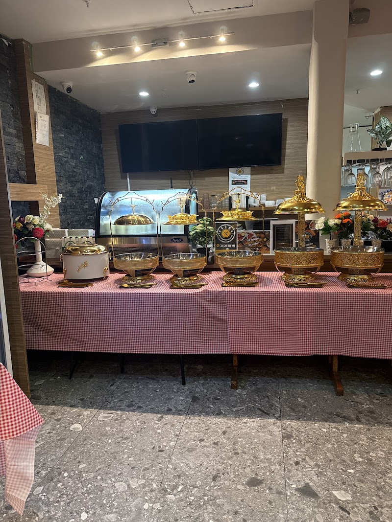 Aroma Restaurant - The Premium Pakistani Cuisine photo 4