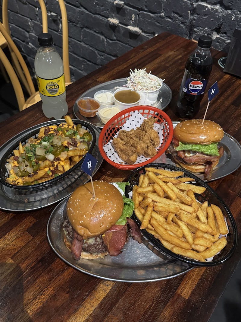 Huxtaburger Collingwood photo 3