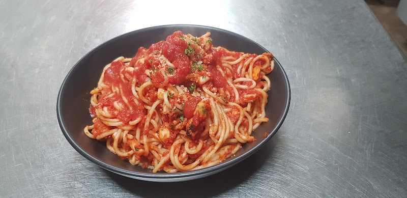 Bella Ninas Pizza & Pasta photo 1