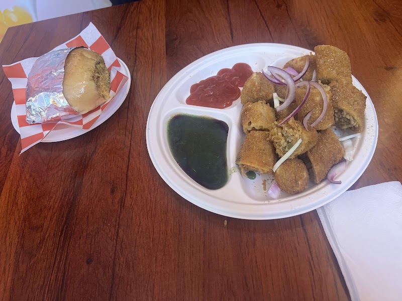 Tummy Topper Restaurant - Thornhill park photo 3