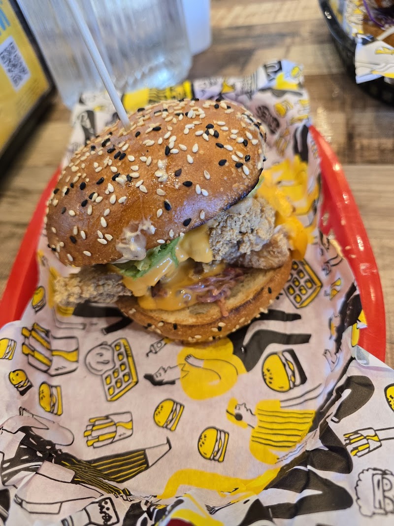 Burger Road Keilor — halal Hamburger restaurant in Keilor Downs