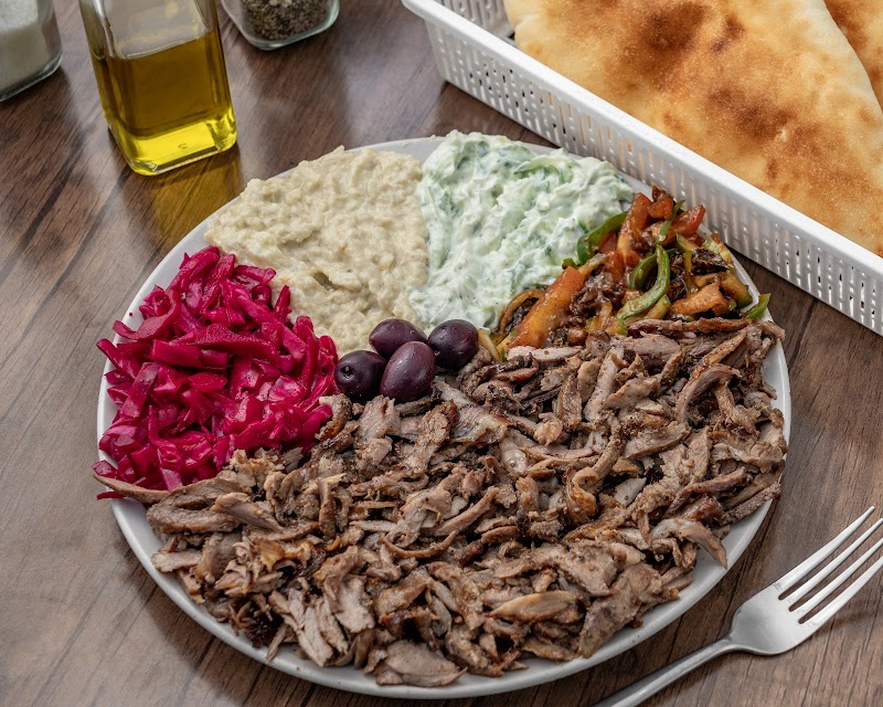 HARTNA Restaurant — halal Middle Eastern restaurant in St Albans