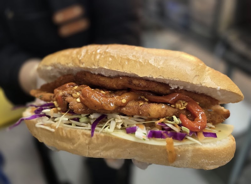 The Hungry Farmer Werribee South — halal Cafe restaurant in Werribee South