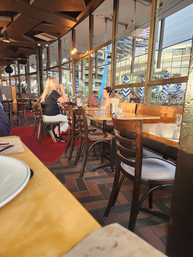 Cargo Bar & Eatery photo 4
