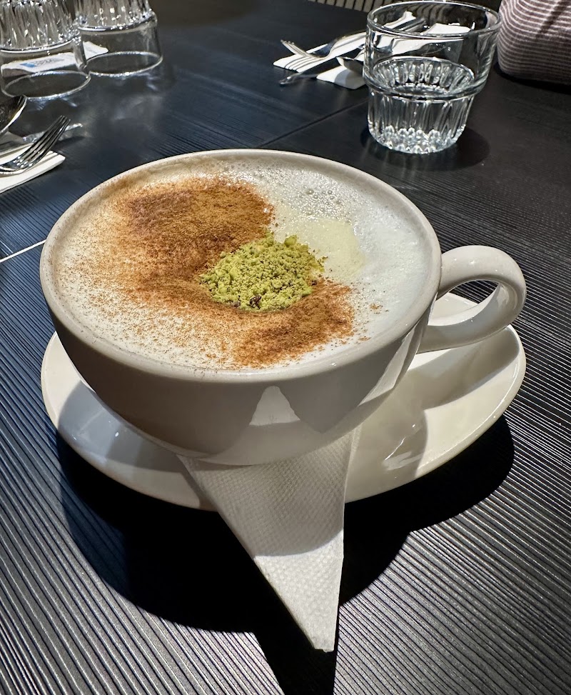 Arabesque Restaurant & Lounge photo 2