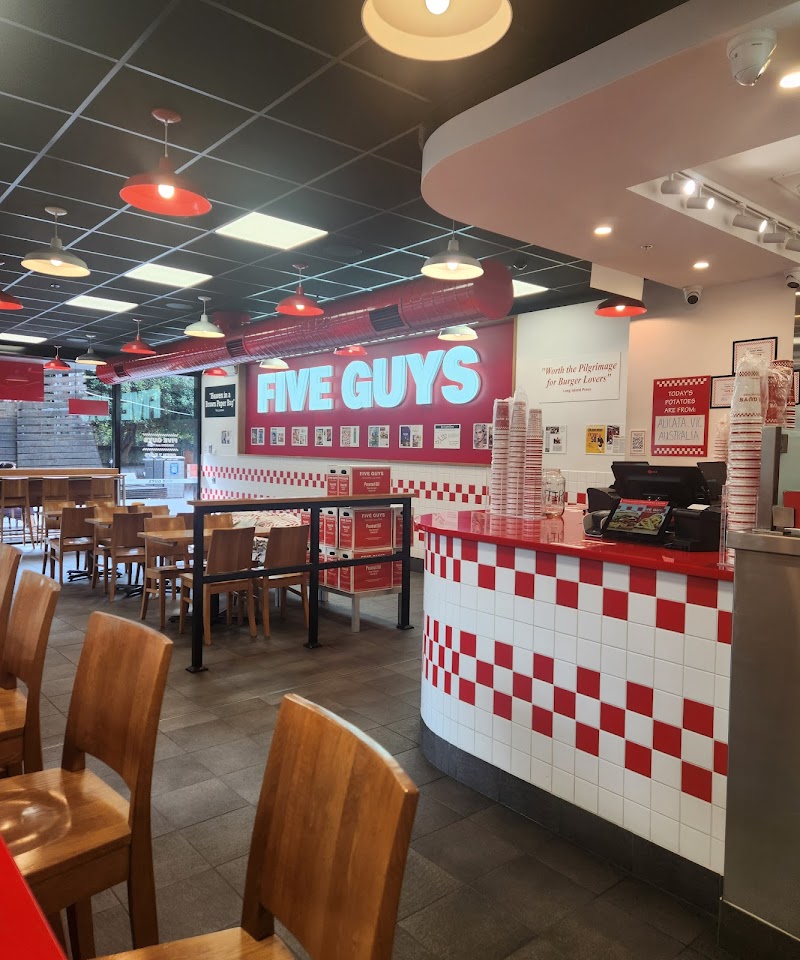 Five Guys photo 4