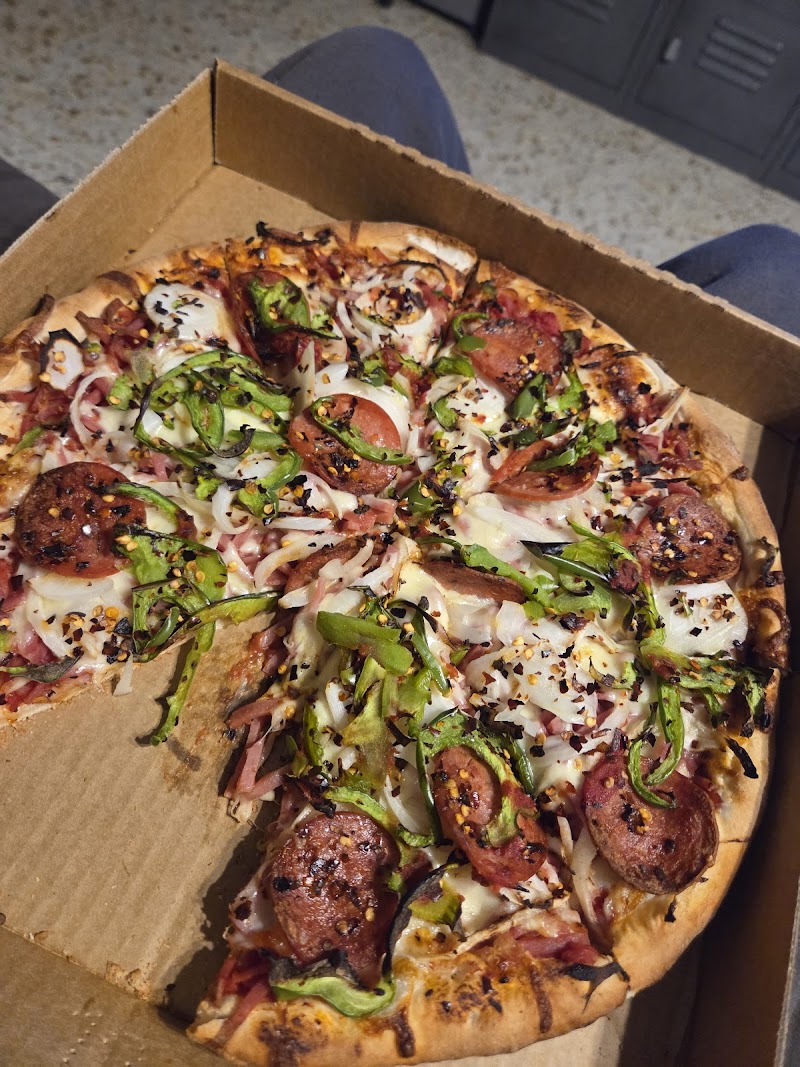 Taylors Lakes Pizza photo 2