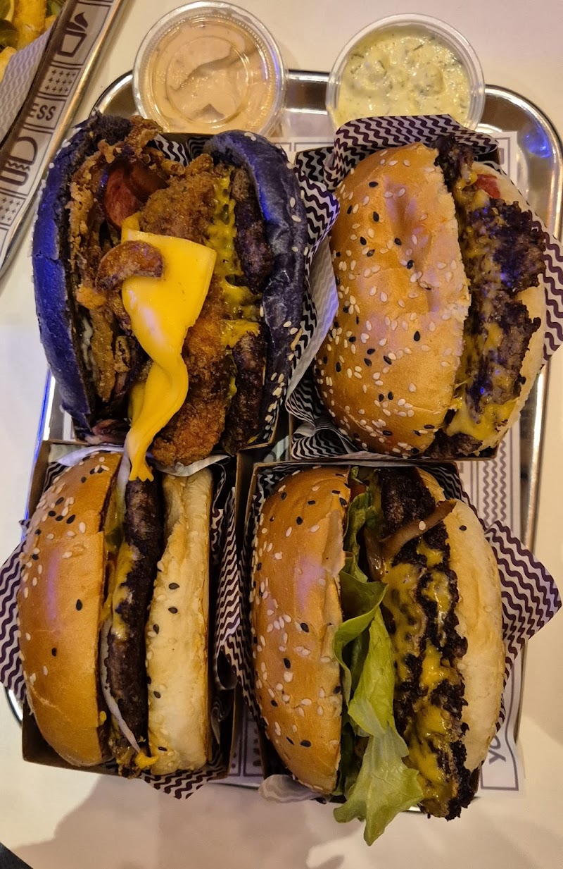 YOMG Fountain Gate — halal Hamburger restaurant in Narre Warren