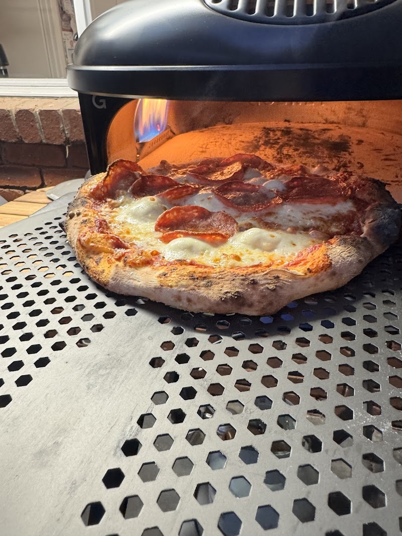 Luigies Woodfire Pizza photo 5