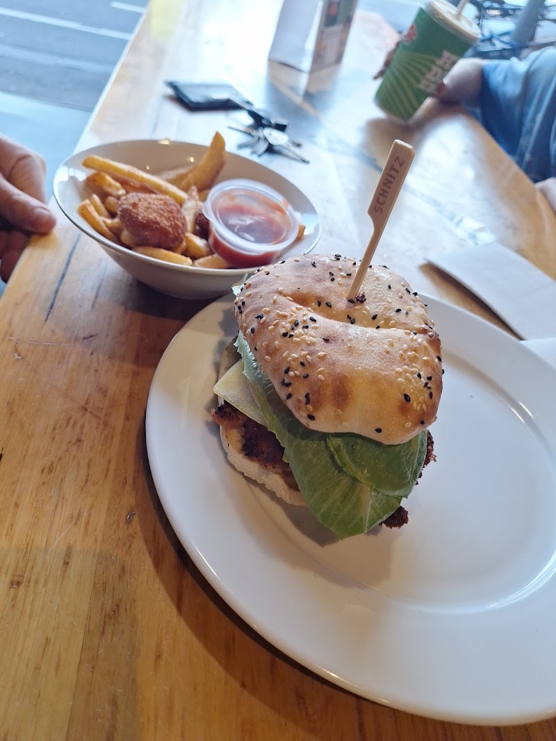 Schnitz Barkly Square — halal Hamburger restaurant in Brunswick