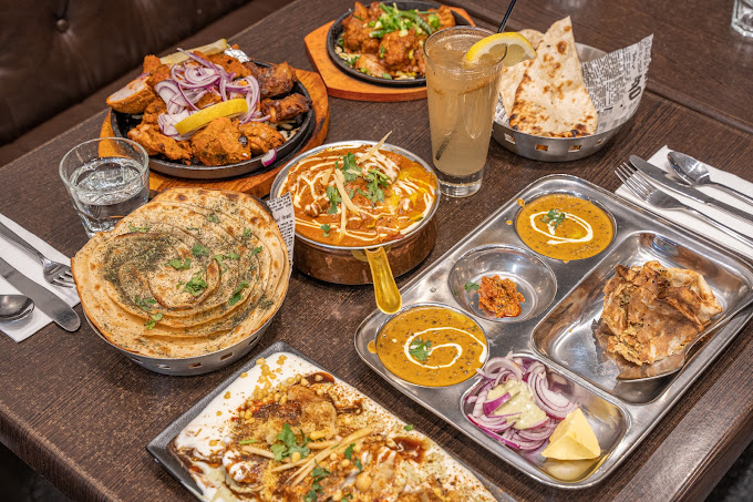 Minar Point Cook photo 1