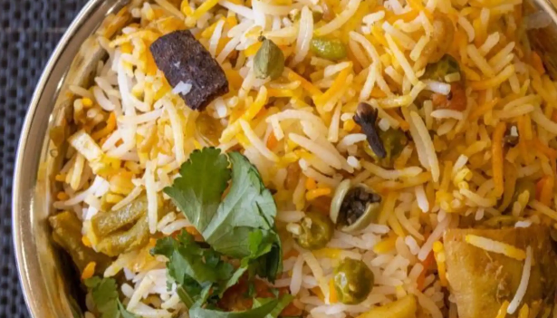 Hyderabad Darbar Restaurant - Dum Biriyani photo 5