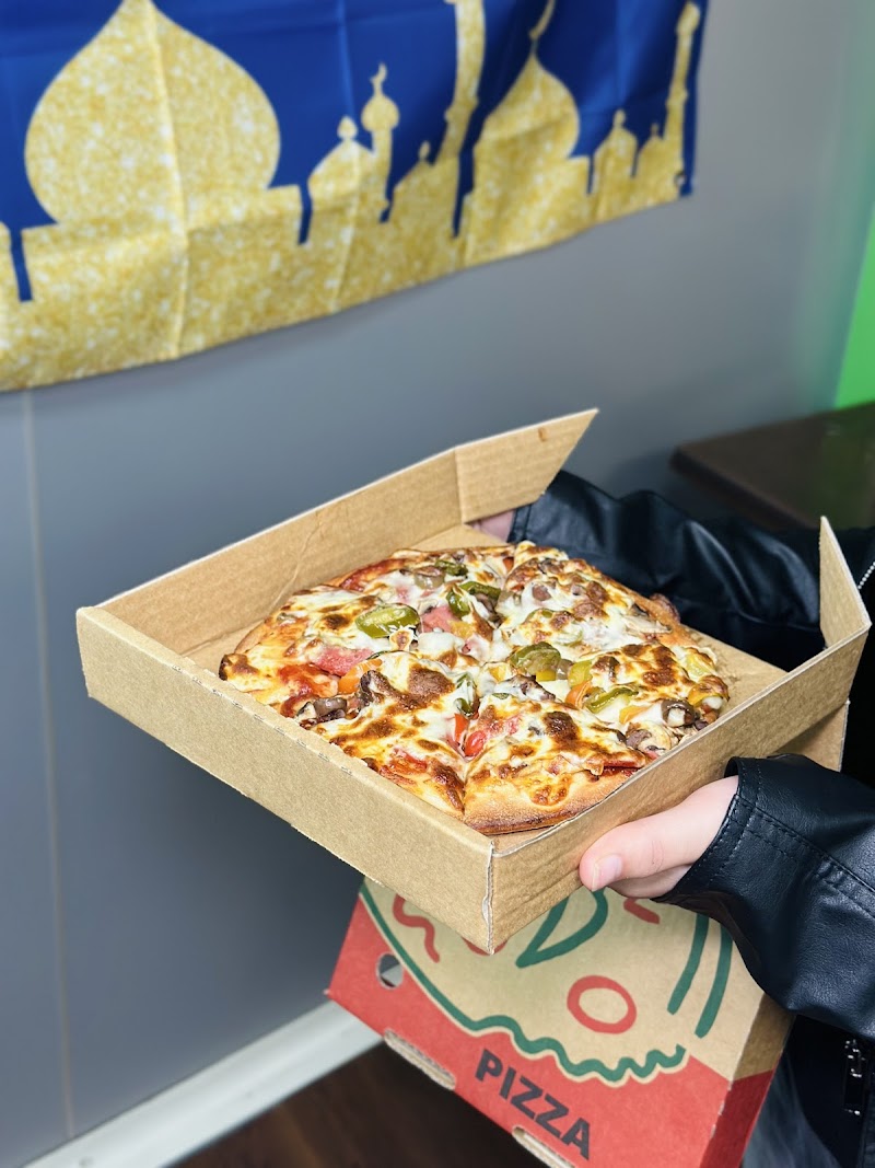 Taste of Paradise Pizza Halal Pizza photo 4