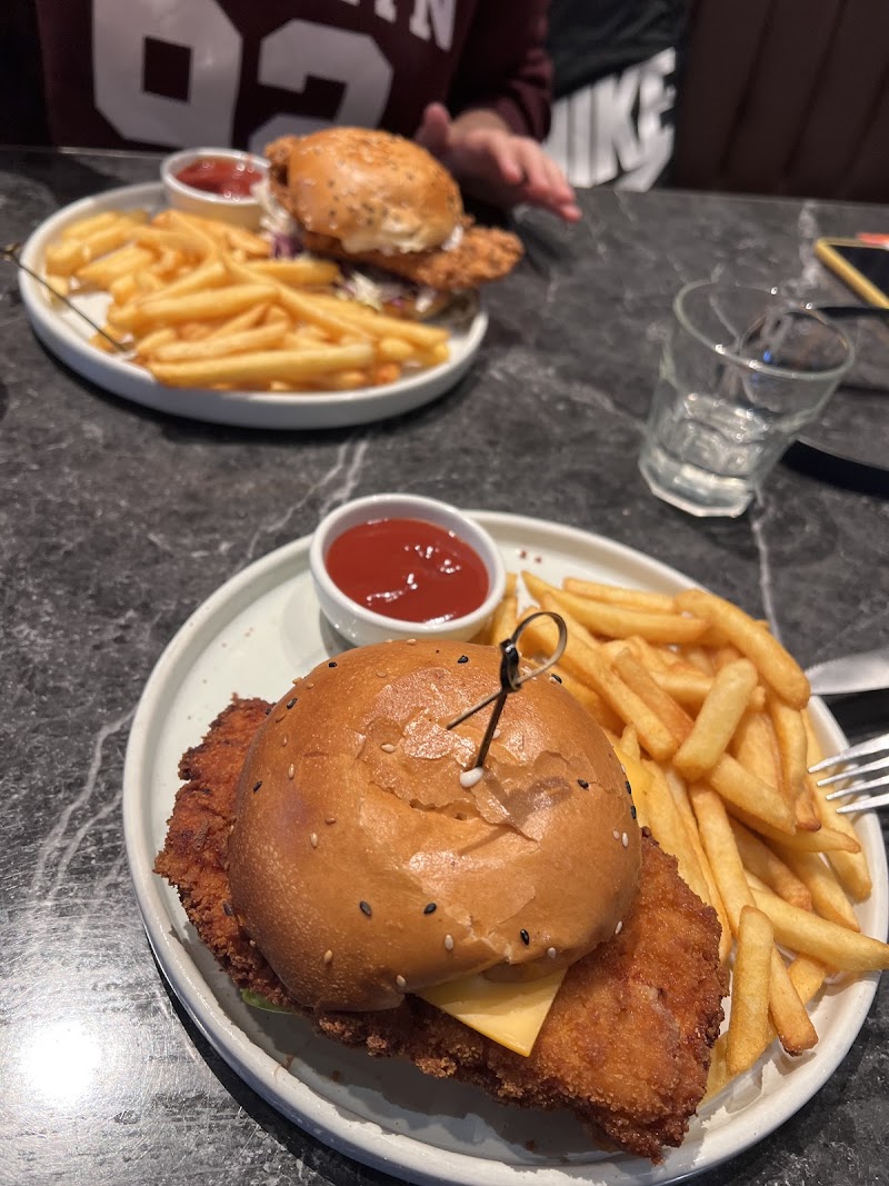 RASHAYS - Broadmeadows photo 3