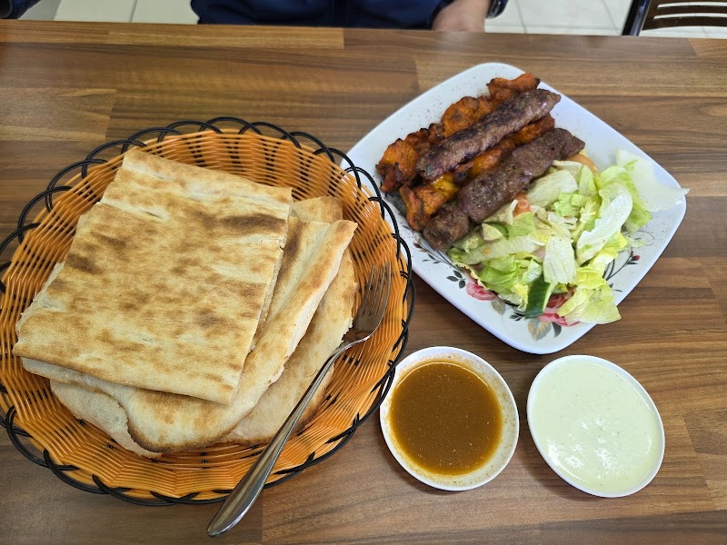 Sahar Takeaway Dandenong – Kebabs & Charcoal Chicken Restaurant photo 3
