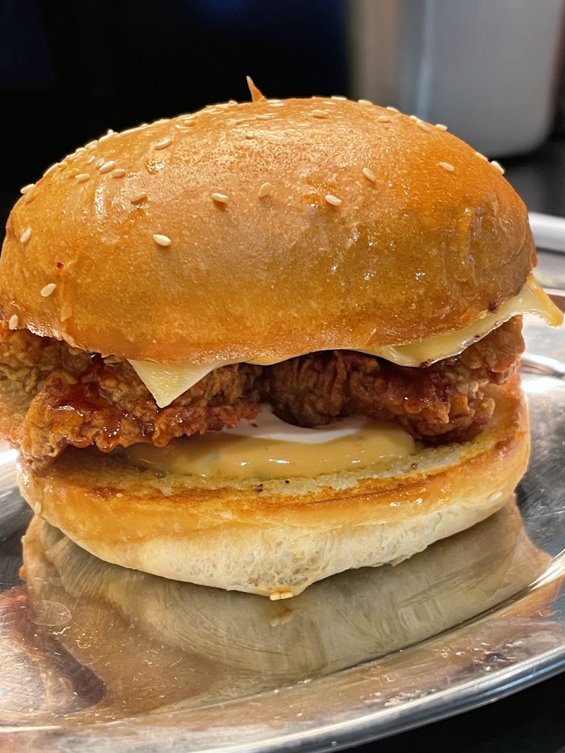 Huxtaburger Sunshine — halal Hamburger restaurant in Sunshine