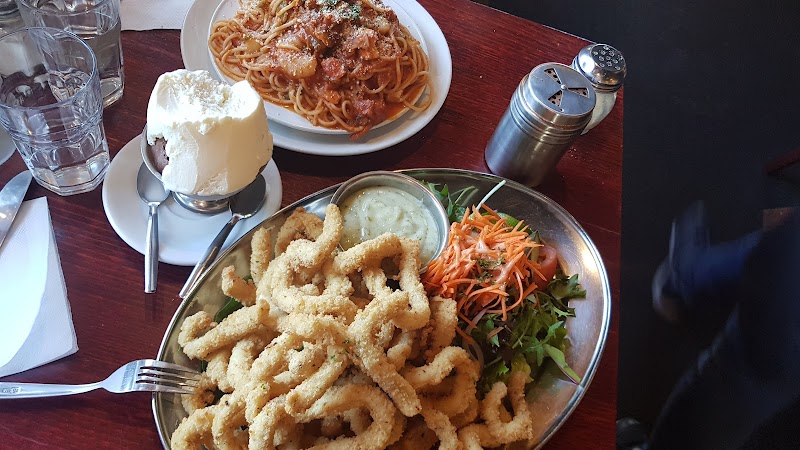 Sofia Burwood Italian Pizza Restaurant — halal Italian restaurant in Burwood East
