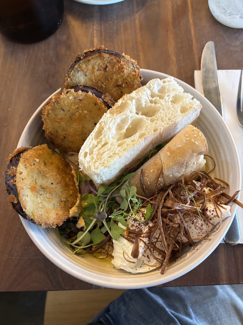 The Foreigner Café Ivanhoe photo 5