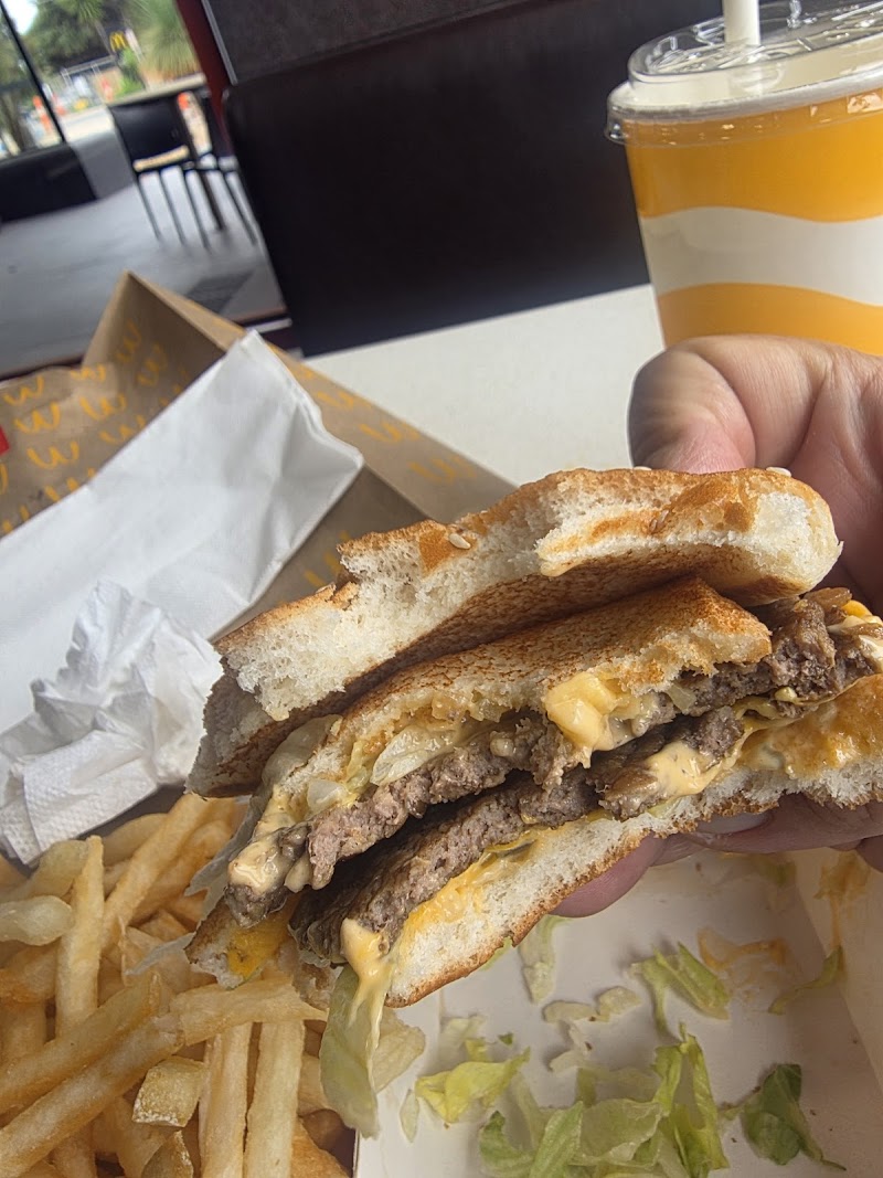 McDonald's Laverton — halal restaurant in Laverton