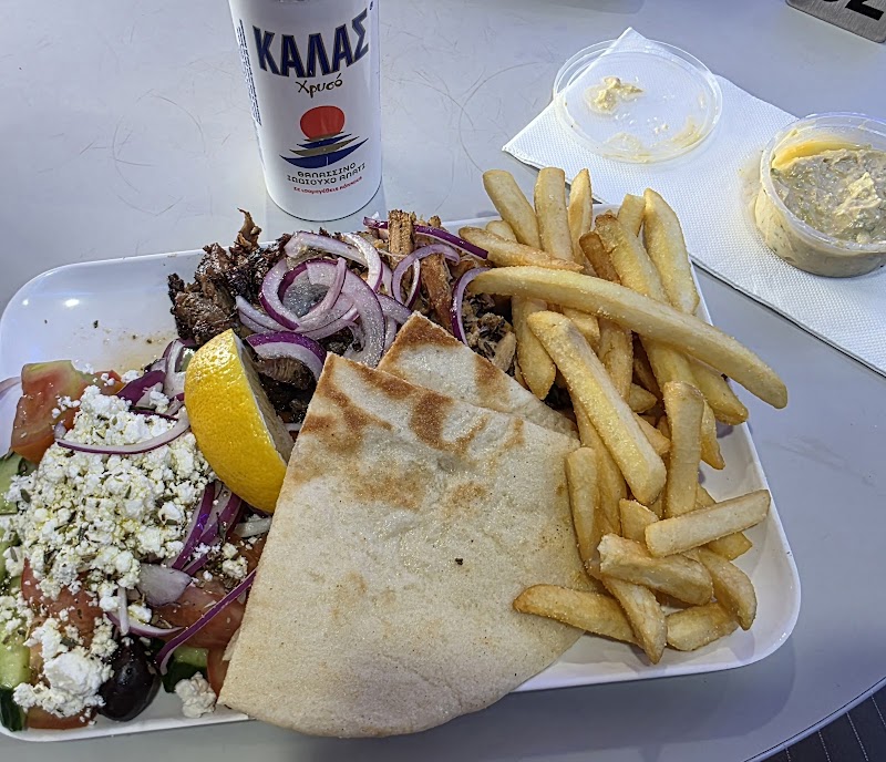 Grillin' Greeks Keilor — halal Greek restaurant in Keilor Downs