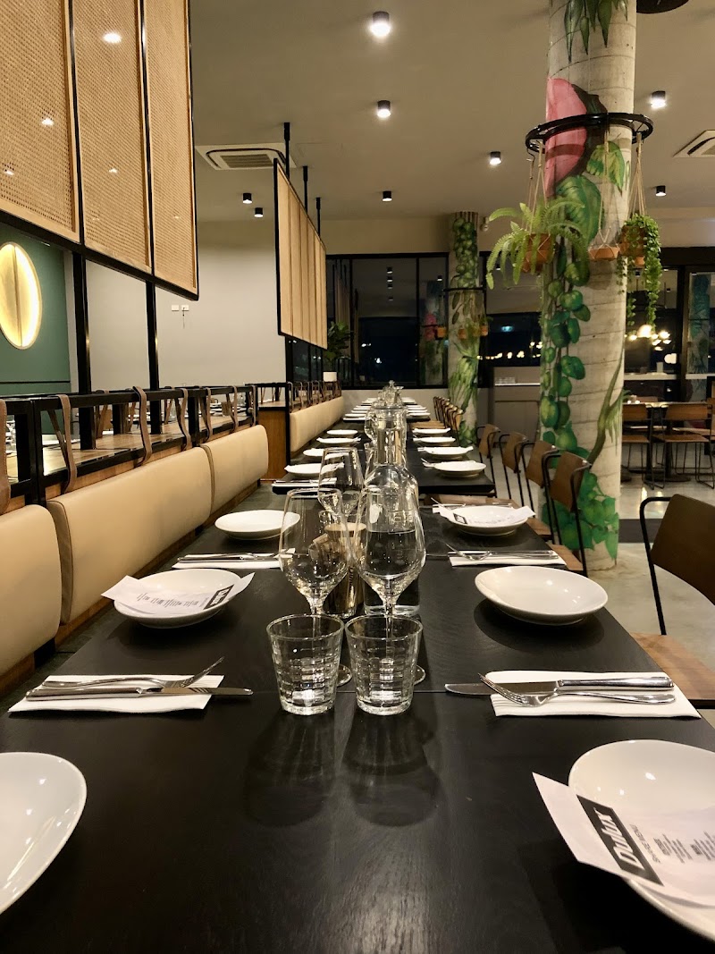LOT 88 on the park — halal Cafe restaurant in Dandenong South